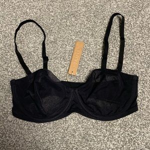 NWT skims bra